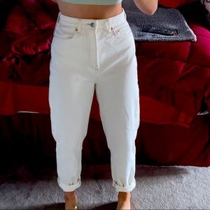 White H&M Mom Jeans